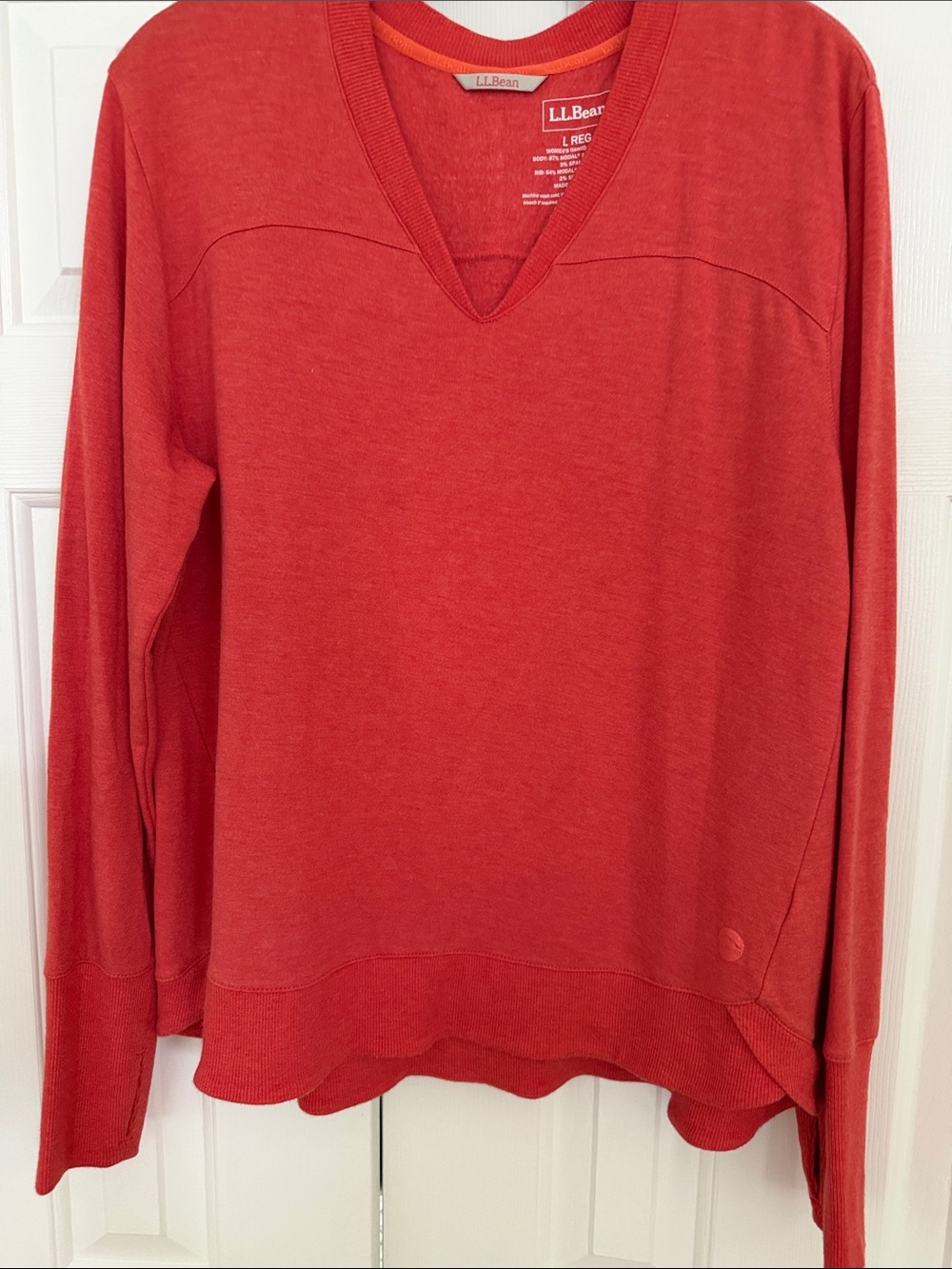 L.L. Bean Women's Coral-Red V-Neck Pullover Sweater